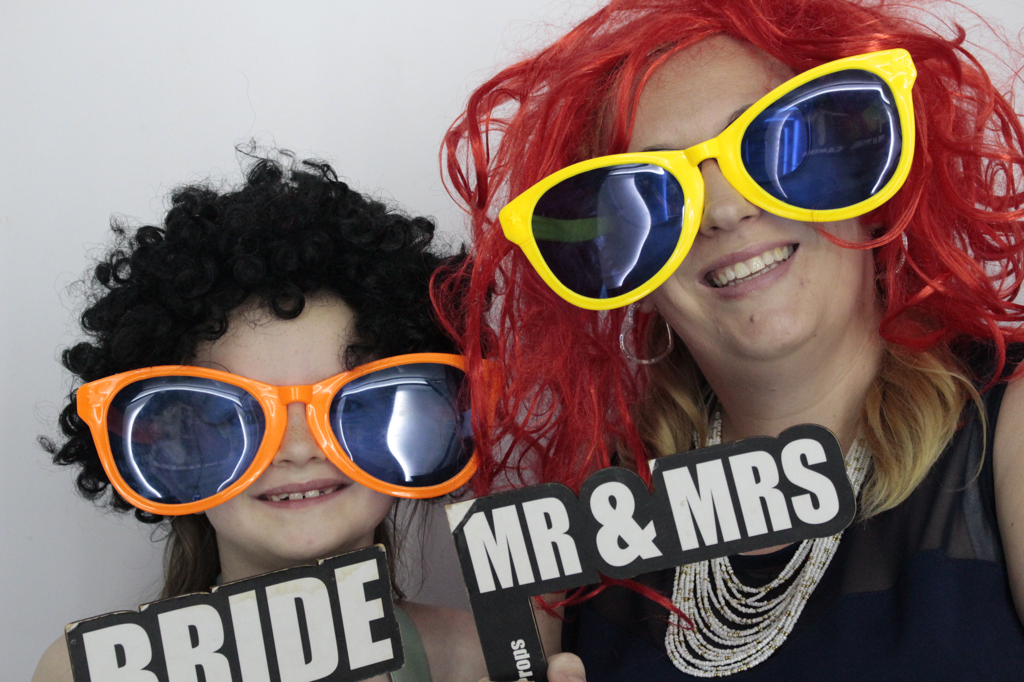 Jon and Sarah’s Wedding | View more photos from the event at gallery.myphotoboothexperience.co.uk/u/MyPhotoBoothExperienceLtd/Jon-and-Sarah’s-Wedding